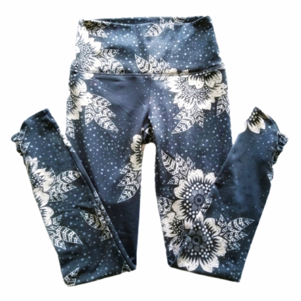 The Lounge Legging Criss-Cross Gray & Pink Floral